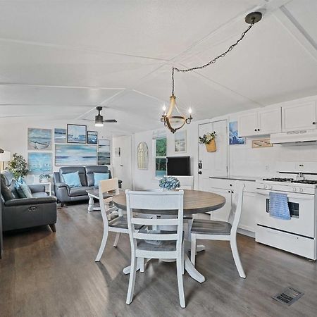 Pet-Friendly Lake Dallas Home Near Lewisville Lake Εξωτερικό φωτογραφία
