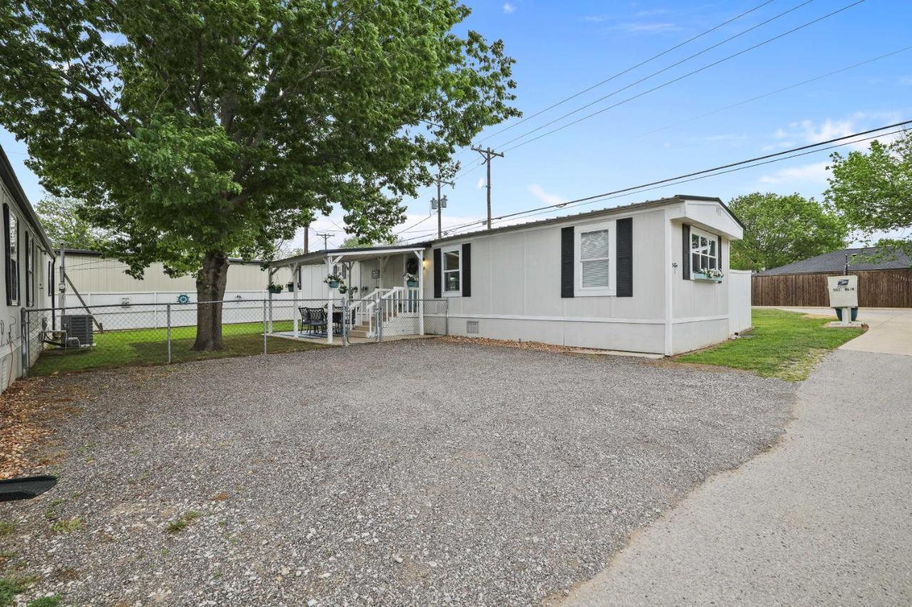 Pet-Friendly Lake Dallas Home Near Lewisville Lake Εξωτερικό φωτογραφία