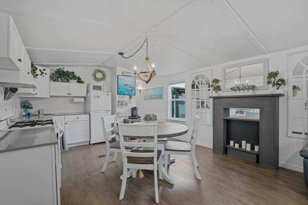 Pet-Friendly Lake Dallas Home Near Lewisville Lake Εξωτερικό φωτογραφία